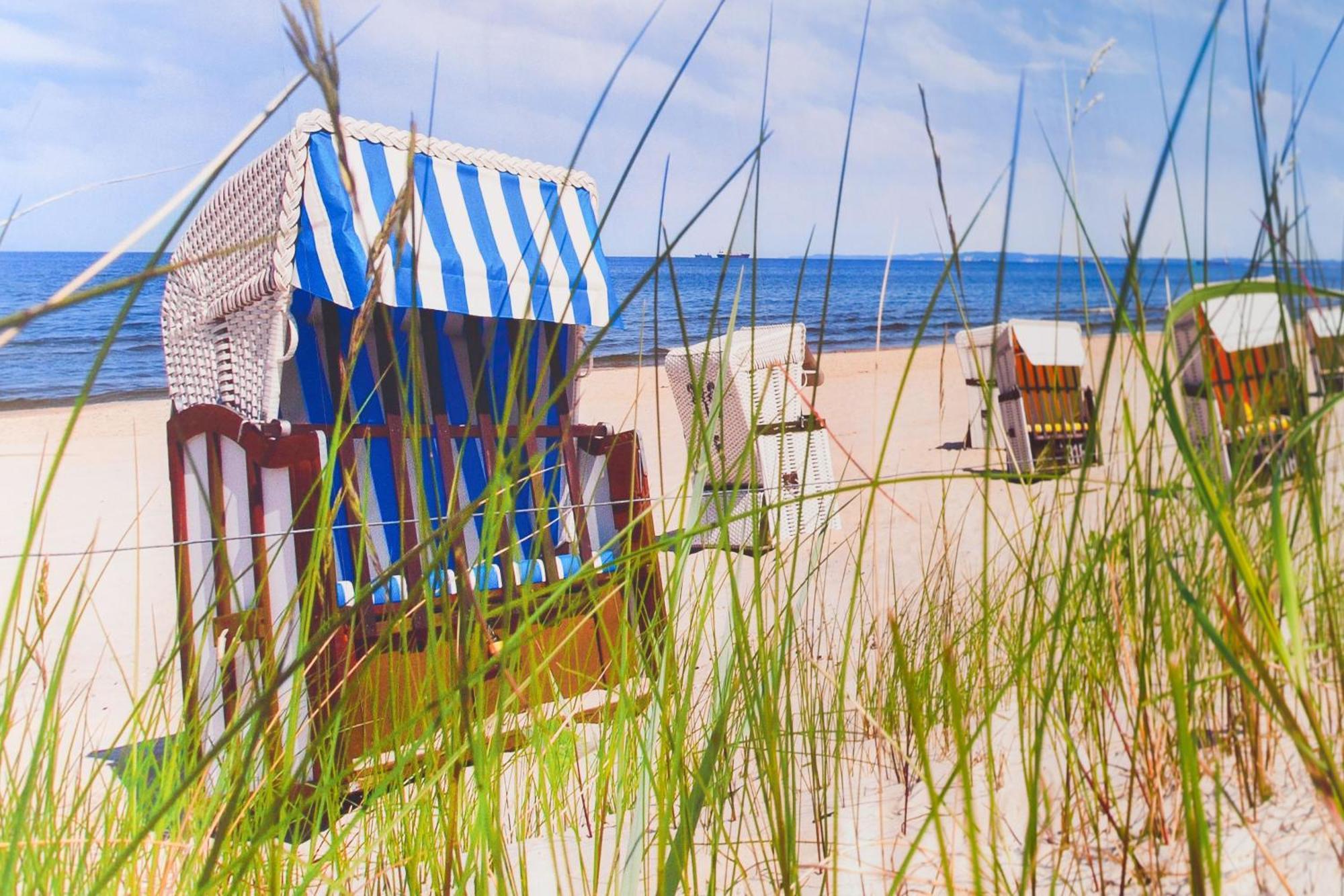 Ferienwohnungen Im Haus Strandkorb Bensersiel Esterno foto